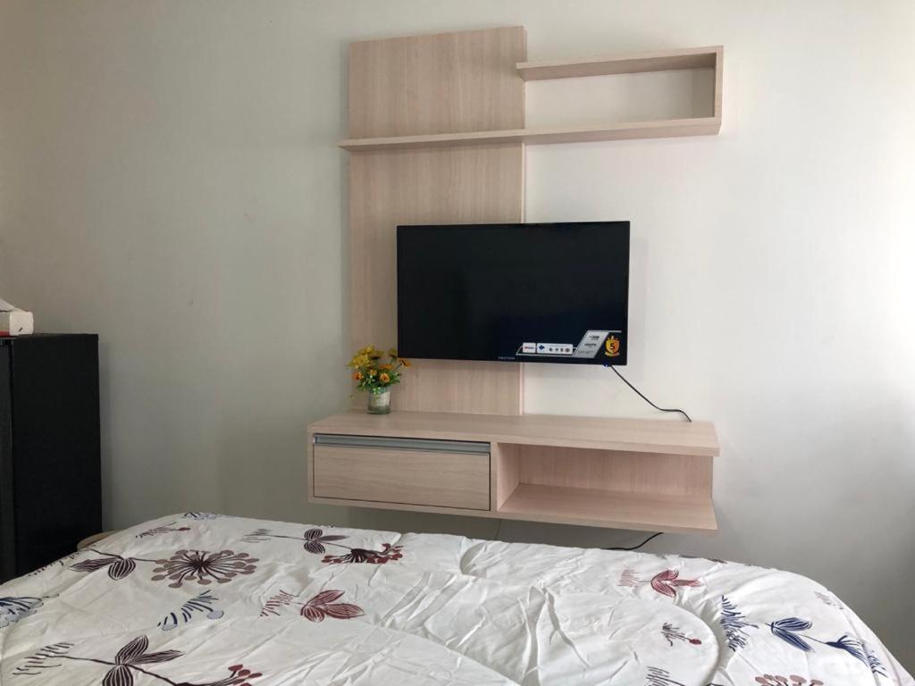 Apartment Grand Sentraland Karawang Manage By Laguna Room Exterior photo
